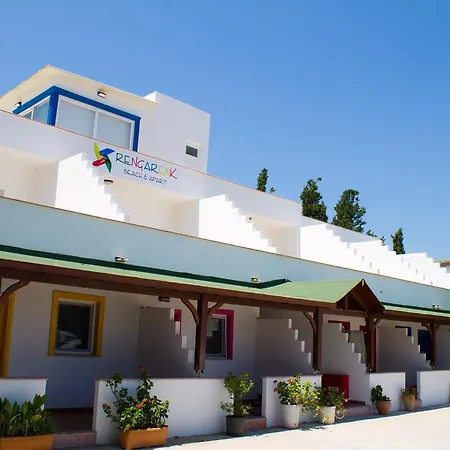 Rengarenk Apart * Ортакент